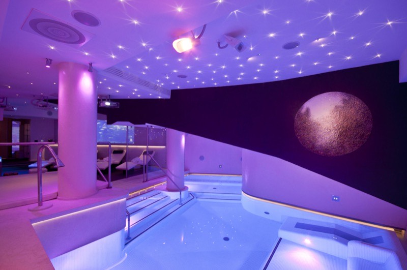 SPA Moon - lounge con luci blu